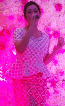 Cara Raisa Lawan Rasa Tidak Percaya Diri Sampai Sukses Jadi Penyanyi