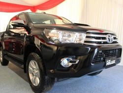 Kupas Tuntas Perbedaan Toyota Hilux Lama dengan Hilux Baru
