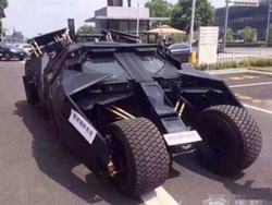 Kecewa dengan Land Rover, Konsumen Blokir Diler Pakai Mobil Batman