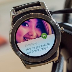 Akhirnya, Android Wear Bisa Dikawinkan dengan iPhone