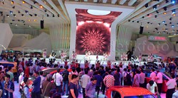 Tiket Konser dan Mobil Baru Laris Manis, Apanya yang Krisis?