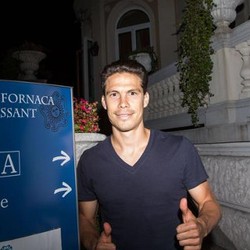 Juventus Resmi Dapatkan Hernanes