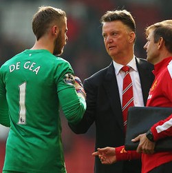 Betapa Sibuknya Van Gaal Mengurusi Kiper