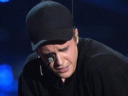 Ini Alasan Justin Bieber Menangis di Panggung MTV VMA 2015