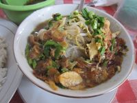 Menikmati Soto Semarang dan Nasi Nagih yang Mantap Mengenyangkan