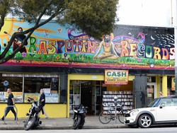 Napak Tilas Tempat Lahirnya Kaum Hippies di Haight-Ashbury