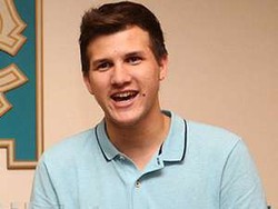 Kecelakaan di Tol, Stuart Collin Tak Sendirian