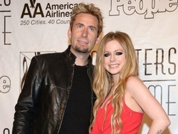 Belum Dikaruniai Momongan, Jadi Alasan Avril Lavigne dan Suami Cerai?