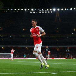 Obsesi Oezil Jadi Pemain Terbaik Dunia