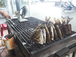 Liburan di Bau-bau, Kuliner Seafood Nan Lezat Menanti!