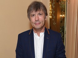 Seks Oral Jadi Penyebab Vokalis Iron Maiden Kena Kanker Lidah