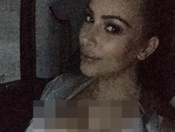 Follower Instagram Tembus 45 Juta, Kim Kardashian Pamer Belahan Dada