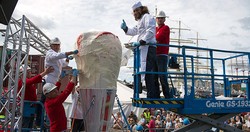 Wouw, Es Krim Seberat 120 Kilogram dari Norwegia Pecahkan Rekor Dunia!