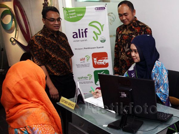 Hari Pelanggan, Dirut ALIF Layani Nasabah