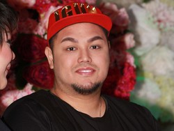 Ngaku Punya Pacar, Ivan Gunawan Pikirkan Nikah Tahun Depan