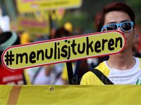 Kampanye Ayo Menulis di Car Free Day