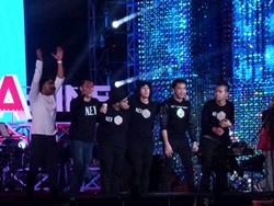 Nidji Electronic Version Ubah GWK Jadi Lantai Dansa