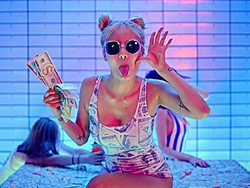 Lebih Seksi, Ini Versi Original Video Because Im The Best HyunA 4Minute