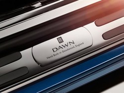 Besok Rolls-Royce Paling Anyar Meluncur Secara Online