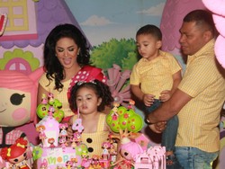 Mungkinkah Raul Lemos Minta Krisdayanti Berhenti Menyanyi?