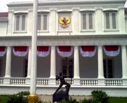 Jokowi Undang Para Dosen Ekonomi Makan Siang di Istana