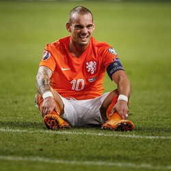 Belanda Antara Sial dan Tak Pede