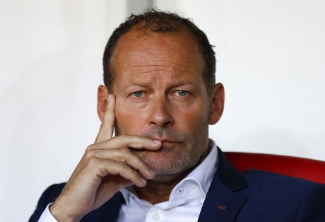 Singa Oranye Kritis, Danny Blind Tak Akan Mundur