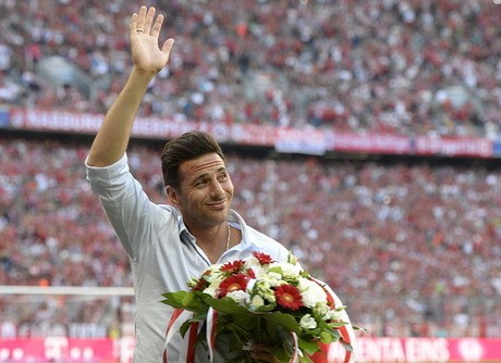 Claudio Pizarro Kembali ke Bremen