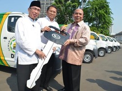 50 Unit Daihatsu Gran Max, Siap Bantu Kebutuhan Dewan Masjid Indonesia
