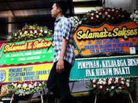 Karangan Bunga untuk Komjen Anang Penuhi Bareskrim
