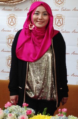 Anniesa Hasibuan, Dari Mendesain Baju Suami Kini Akan Pamer Karya di NY