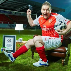 Main FIFA 15 2 Hari Tanpa Henti, Fans Arsenal Ukir Rekor