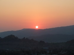 Patah Hati, Temukan Harapan Baru di Bukit Cinta Labuan Bajo