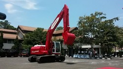 2 Kementerian Ini Pesan 600 Ekskavator Pindad Made In Bandung
