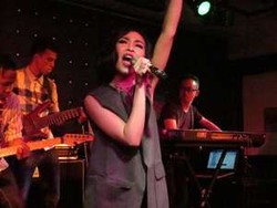 Sambut 8 Tahun Berkarya Rinni Wulandari Siapkan Showcase Bareng Fans