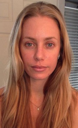 Begini Wajah Para Model Playboy Saat Tanpa Makeup