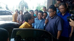 Rizal Ramli Sampai di Priok, Mau Bongkar Jalur Kereta yang Tertutup