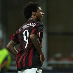 Antusiasme Luiz Adriano Nantikan Derby Milan