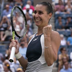 Singkirkan Kvitova, Pennetta Tembus Semifinal