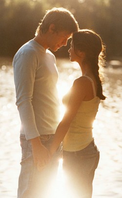 Ragu dengan Perasaan Kekasih Saat Bertemu Mantan Pacarnya