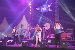 Di Jakarta Ada Bon Jovi, Kalau di Banyuwangi Ada Jazz Pantai