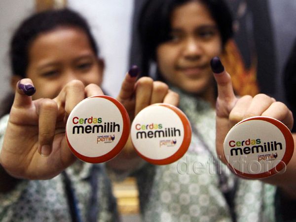 Siswa SD Ikut Simulasi Pemungutan Suara di KPU