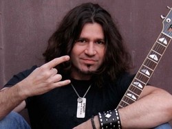 Menantikan Penampilan Pertama Gitaris Baru Bon Jovi di Jakarta