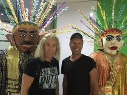 Bon Jovi Pose Bareng Ondel-ondel, TM Agresif Rayu Mucikari RA