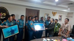 Menko Rizal Ramli Gandeng Marinir Sediakan Air Bersih di Kepulauan Seribu