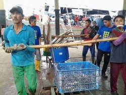 Bela Nelayan, Menteri Susi Protes Benang Jaring Impor Kena Pajak