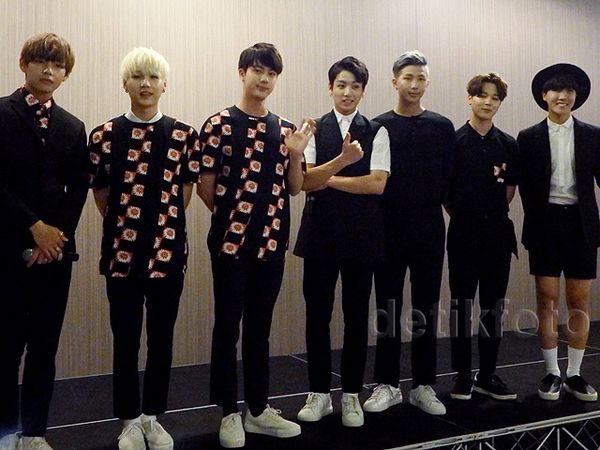 Annyeong Haseo! Ini Foto-foto Jumpa Pers BTS di Jakarta