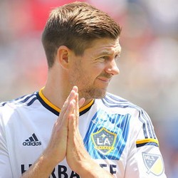 Jika Ditawari Jadi Staf Pelatih, Gerrard Bisa Saja Bertahan di Liverpool
