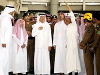 Gubernur Makkah Tinjau Lokasi Jatuhnya Crane