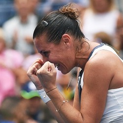 Pennetta Melangkah ke Final Usai Kalahkan Halep